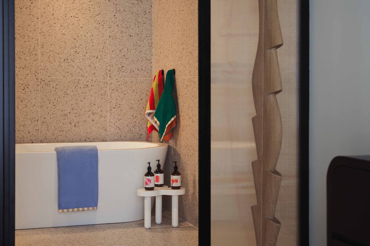 room (your majesty) | bathroom | shower, rainfall showerhead, free toiletries, hair dryer