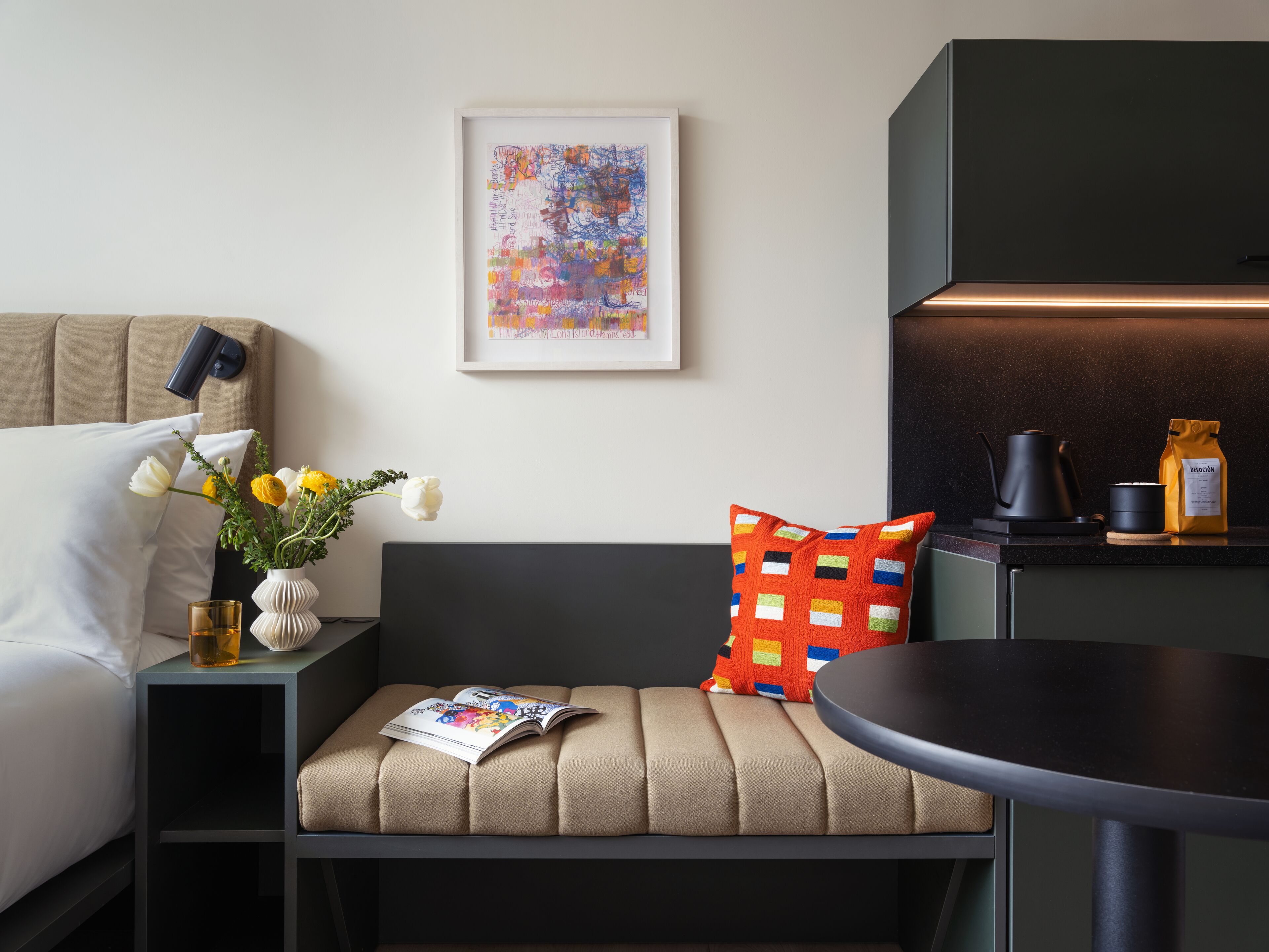 43-inch smart tv with digital channels, tv, netflix