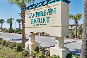 A sign for Caribbean Resort at 3477 Gulf Boulevard.