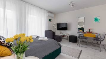 Bügeleisen/Bügelbrett, WLAN, Bettwäsche