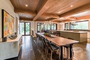 Dining - 7bed 6bath cottage + 1bed 1bath Bunkie! South Exposure! Beach! Tennis Court! (Bala)