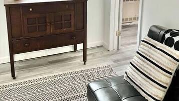 Téléviseur, bureau