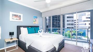 2 bedrooms, iron/ironing board, free WiFi, bed sheets