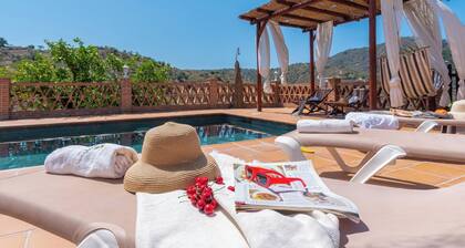 Villa Fuente Pinta Arenas by Ruralidays