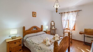 3 Schlafzimmer, Bügeleisen/Bügelbrett, Reisekinderbett, WLAN