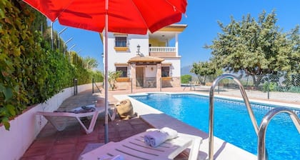 Casana Almáchar by Ruralidays