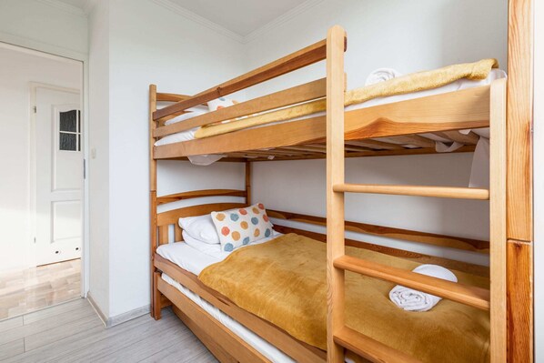 2 quartos, ferros/tábuas de passar roupa, berço de viagem, Wi-Fi