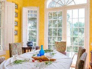 Dining - Masía Oasis de Paz Pool, Tennis 40 km from BCN (Canyamars)