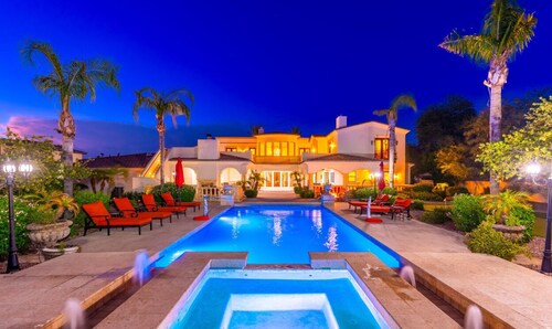 Paradise Castle in AZ+PickleballCourt+Putting Green+Heated Pool & Spa+Has It All