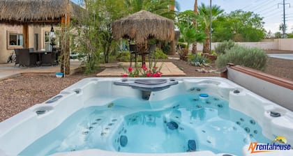 Scottsdale Luxury Estate+Heated Pool+Spa +Pickleball