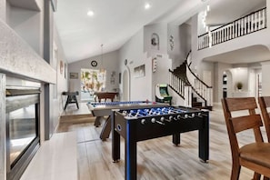 Spielezimmer