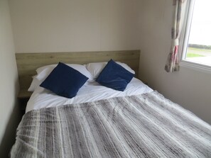 Mobile Home, Private Bathroom | 3 bedrooms - Terry Lee Lodge (King's Lynn)