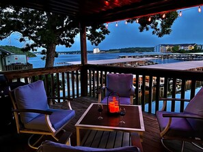 Outdoor dining - Summer Serenity Waterfront Condo!- Indoor Pool! (ake ozark mo)