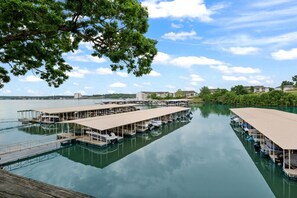 Marina - Summer Serenity Waterfront Condo!- Indoor Pool! (ake ozark mo)