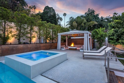 Sunset Strip Location-   5mm Dollar Dream Home w/ Pool, Hot Tub, Cabana, + More!