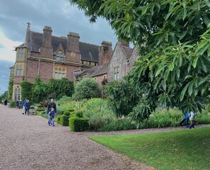 Point of interest - Six on Castle (Tiverton)