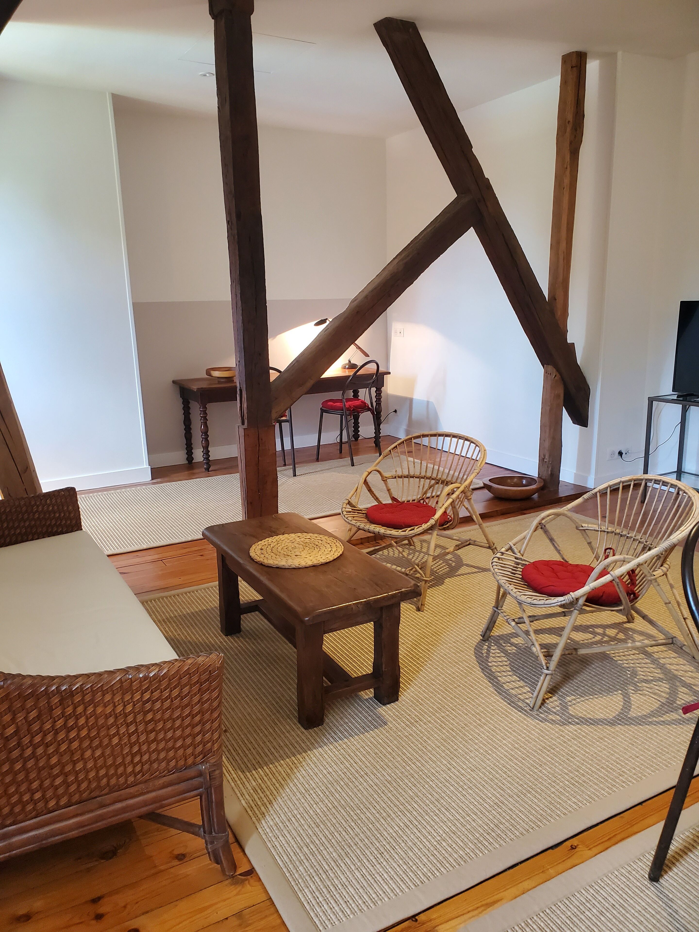 Logis Des Tourelles, Apartment For 4 People - Cognac