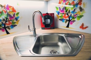 Private kitchen - TARA strict center apartment (air conditioning) (Ljubljana)