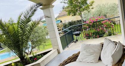 Splendide villa avec piscine chaufee