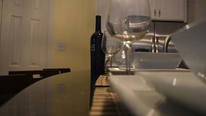 Dining - Lovely 2B/2B Condo near Med center & Houston Downtown (Houston)