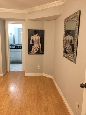 Interior - Lovely 2B/2B Condo near Med center & Houston Downtown (Houston)