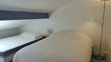 2 多间卧室、免费 WiFi