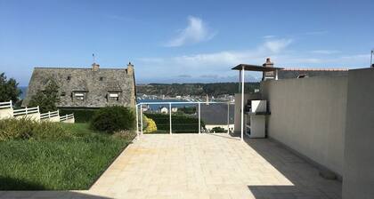 657 - Quiet house close to amenities