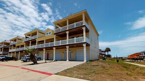 Exterior - Gulf Views at this 3 Story Townhome, Shared Pool and Close to the Beach (Port Aransas)