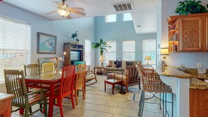 Living area - Gulf Views at this 3 Story Townhome, Shared Pool and Close to the Beach (Port Aransas)