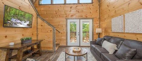 Een televisie en een kantoor