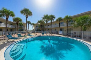 Alberca al aire libre 