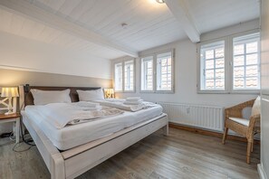 Unclassified image, 2 of 52, button - fewo1846 - Käte-Lassen-Huus - fewo1846 - Käte-Lassen-Huus / quaint cottage on (Flensburg)