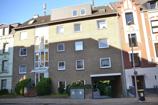 Imagen sin descripción, 1 de 20, botón