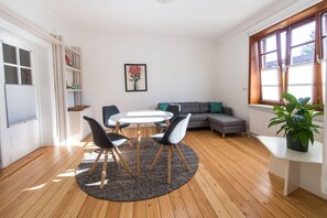 Imagen sin descripción, 2 de 17, botón