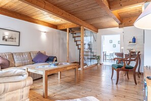 Télévision, chaîne hi-fi