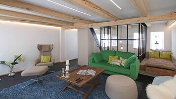 Fernseher, Stereoanlage