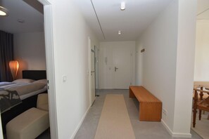 2 makuuhuonetta, silitysrauta/-lauta, Wi-Fi, vuodevaatteet