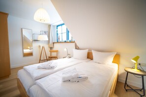 Unclassified image, 5 of 24, button