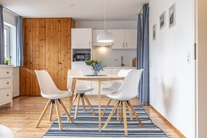 Unclassified image, 3 of 36, button - fewo1846 - Nele (App. 617) / Studio apartment with balcony on the 1st floor - (Harrislee)