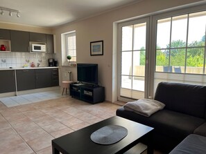 Télévision, chaîne hi-fi