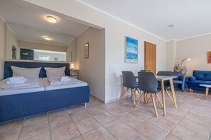 Unclassified image, 4 of 32, button - fewo1846 - Fördeblick II (App. 671) Studio apartment with balcony on the mezzanine floor (Harrislee)