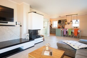 Imagen sin descripción, 3 de 44, botón