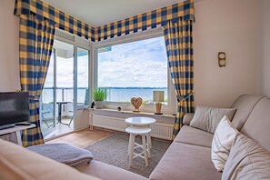 Fernseher, Stereoanlage