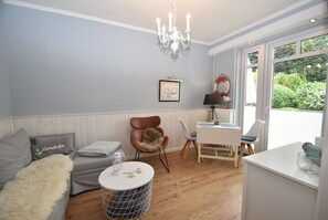 Imagen sin descripción, 4 de 18, botón