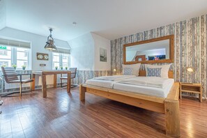1 chambre, fer et planche Ă repasser, Wi-Fi, draps fournis
