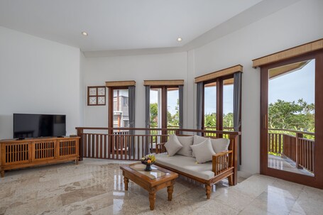 Swan Paradise A Pramana Experience - view 2