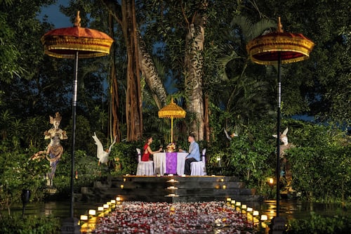 Couples’ dining