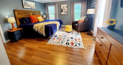 Big View of Cove Mountain! Pool, Air Hockey, Arcade, Hot Tub! No Stairs/Big Yard