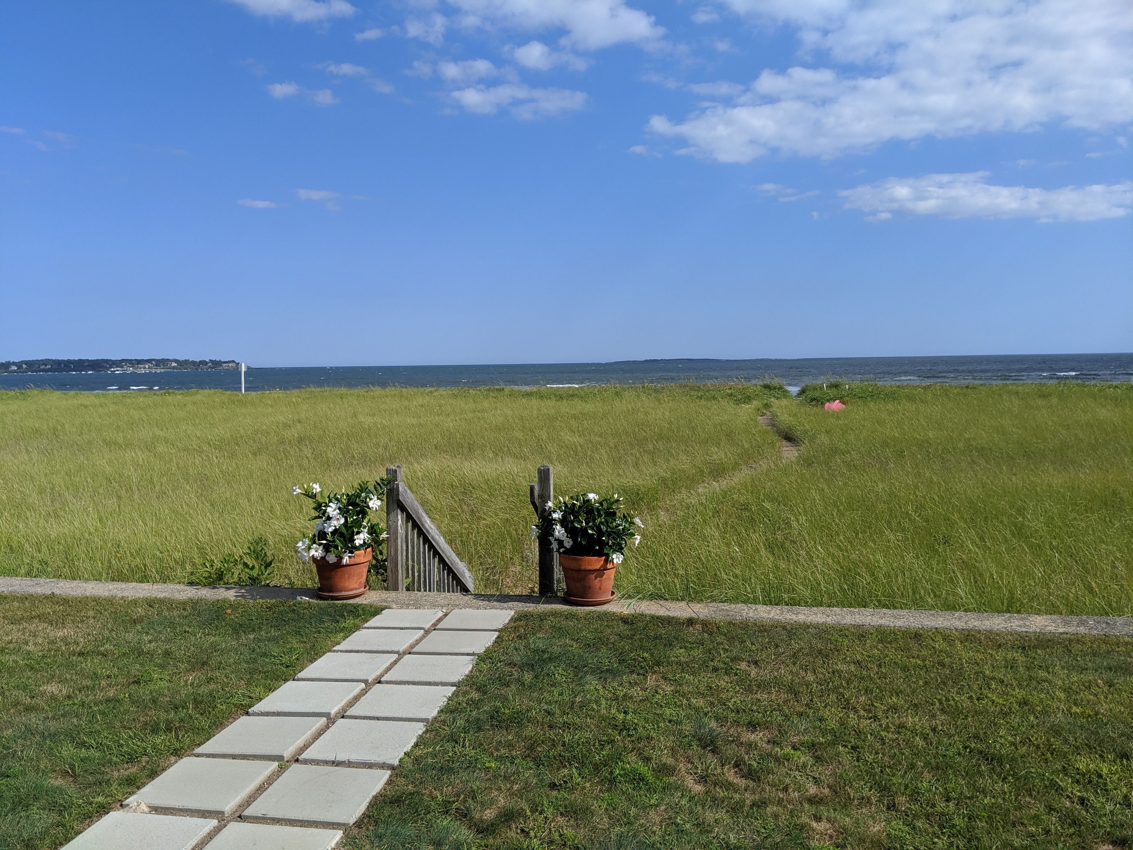 Quintessential Pine Point Beach, Maine Rental!