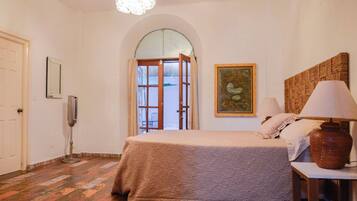 1 habitación, cuna de viaje y wifi gratis
